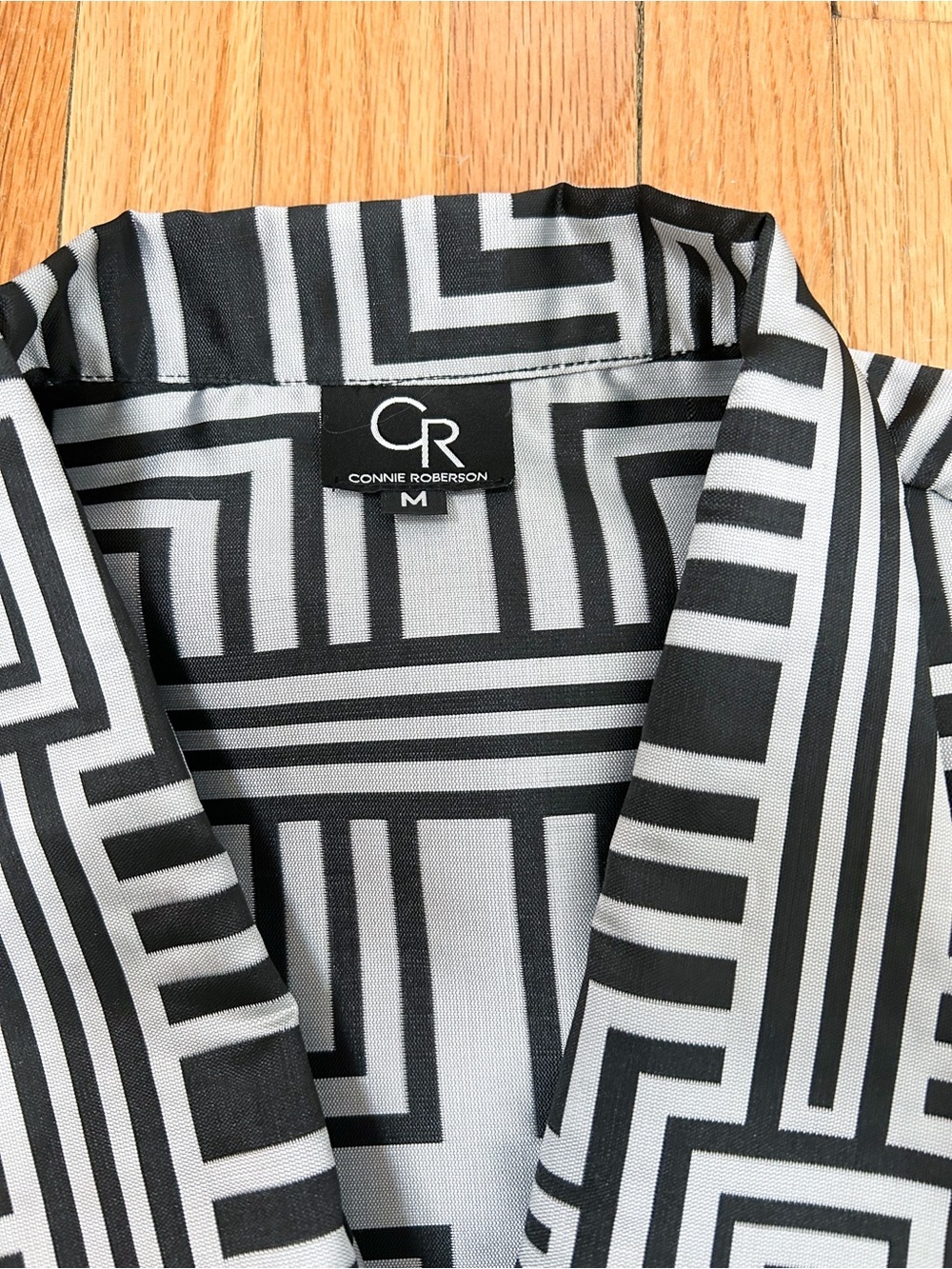 Connie Roberson Black and White Geometric Button Jacket - Picture 5 of 7